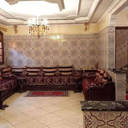 Stay With Low Budget Marrakesh Bagian luar foto