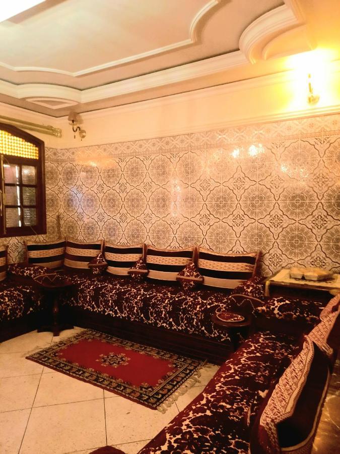 Stay With Low Budget Marrakesh Bagian luar foto
