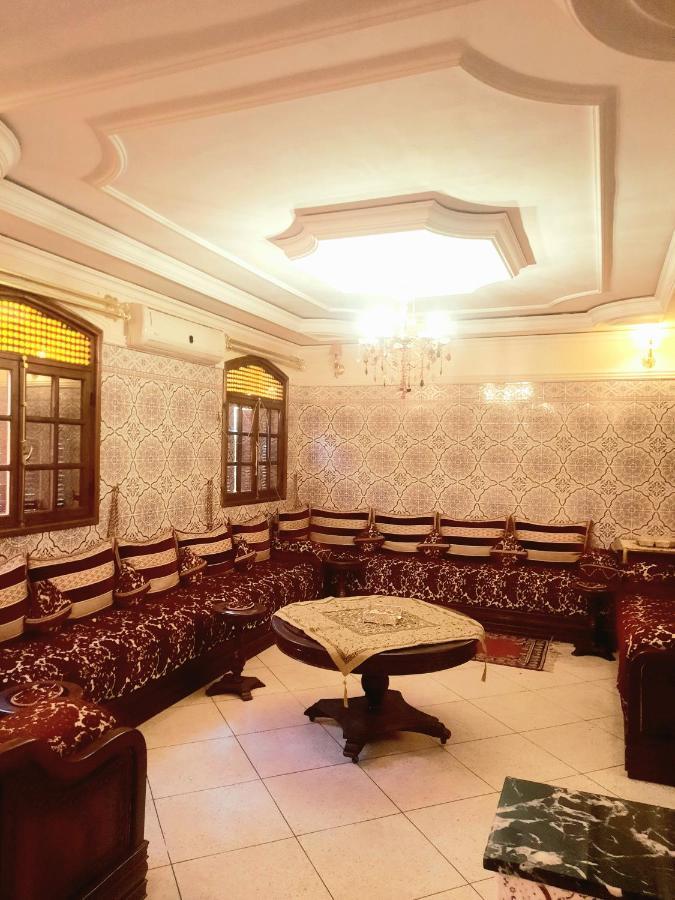 Stay With Low Budget Marrakesh Bagian luar foto